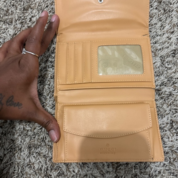 Gucci Wallet - Picture 4 of 8